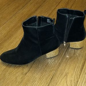 Liz Claiborne black felt gold glitter booties